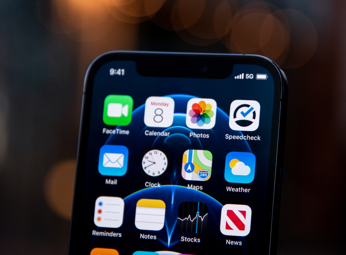 安乡苹果手机维修分享为什么 iPhone 12 在冬季会自动关机 